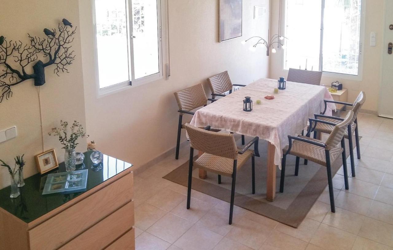 Cozy Home In Orihuela Costa With Kitchen Dehesa de Campoamor  Exterior foto